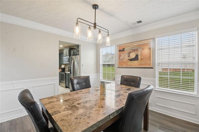 439 Lake Ridge Lane, Fairburn, GA 30213