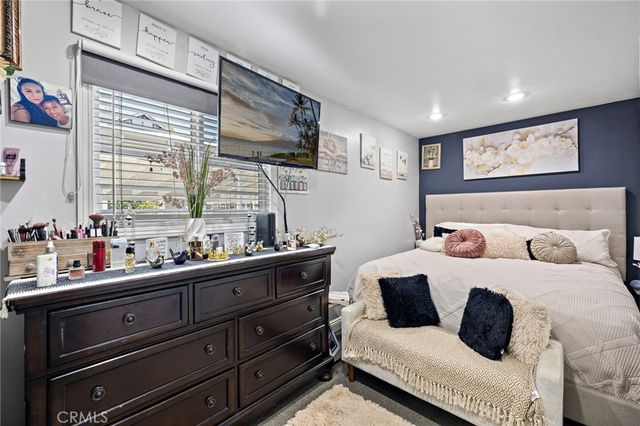 813 E Chestnut, Santa Ana, CA 92701