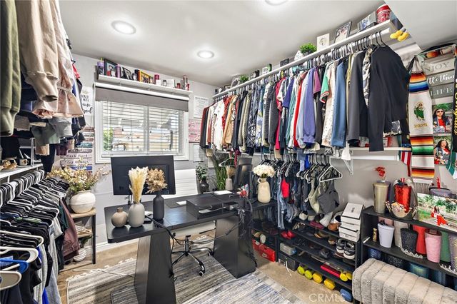 813 E Chestnut, Santa Ana, CA 92701