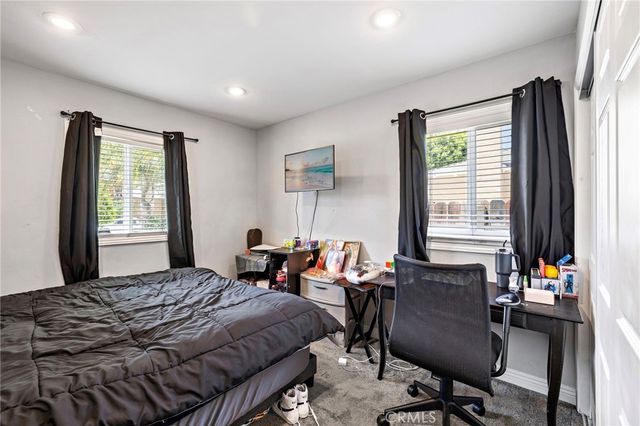 813 E Chestnut, Santa Ana, CA 92701
