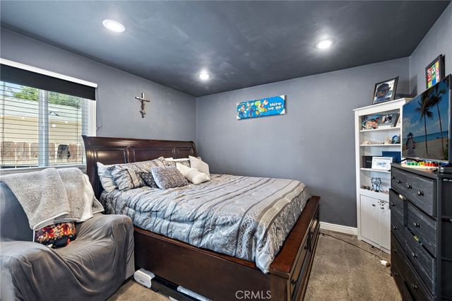 813 E Chestnut, Santa Ana, CA 92701
