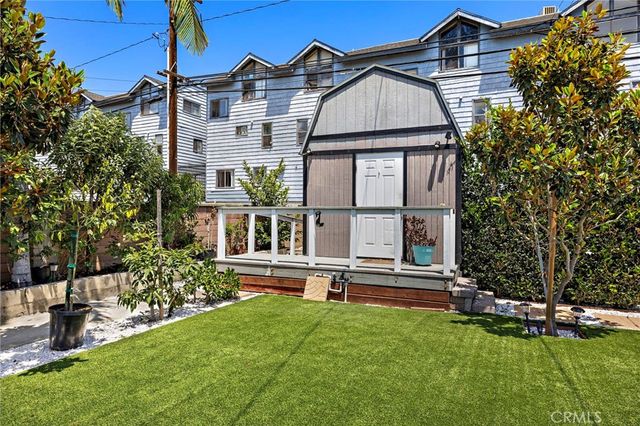 813 E Chestnut, Santa Ana, CA 92701
