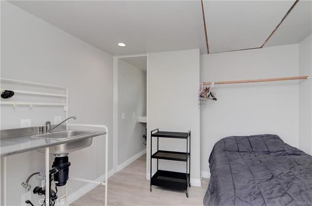 813 E Chestnut, Santa Ana, CA 92701