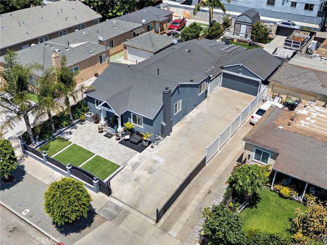 813 E Chestnut, Santa Ana, CA 92701