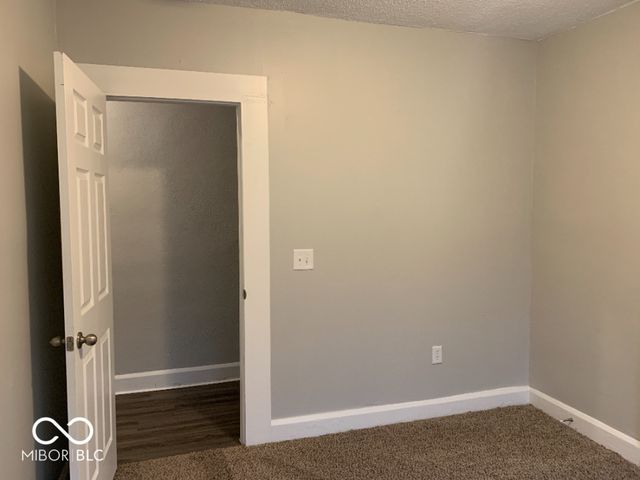 3329 Carrollton Avenue, Indianapolis, IN 46205