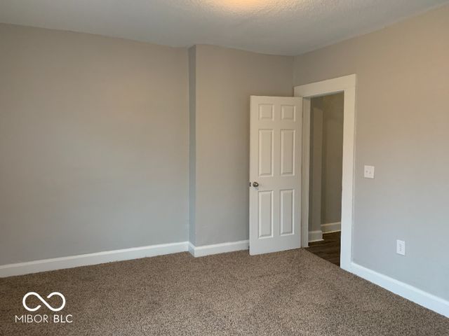 3329 Carrollton Avenue, Indianapolis, IN 46205