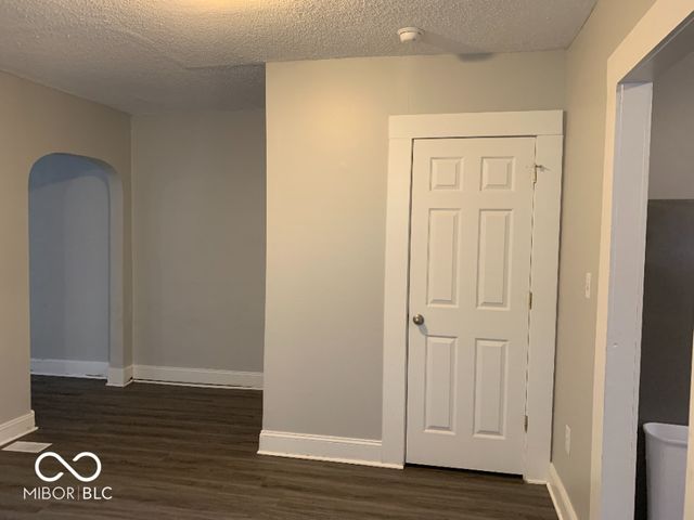 3329 Carrollton Avenue, Indianapolis, IN 46205