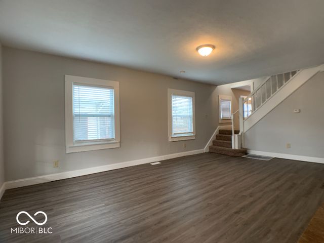 3329 Carrollton Avenue, Indianapolis, IN 46205