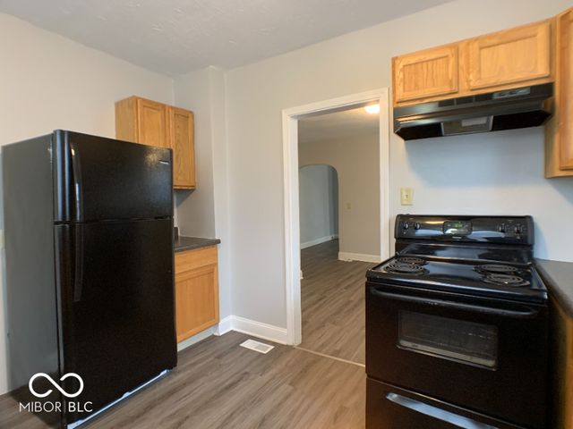 3329 Carrollton Avenue, Indianapolis, IN 46205