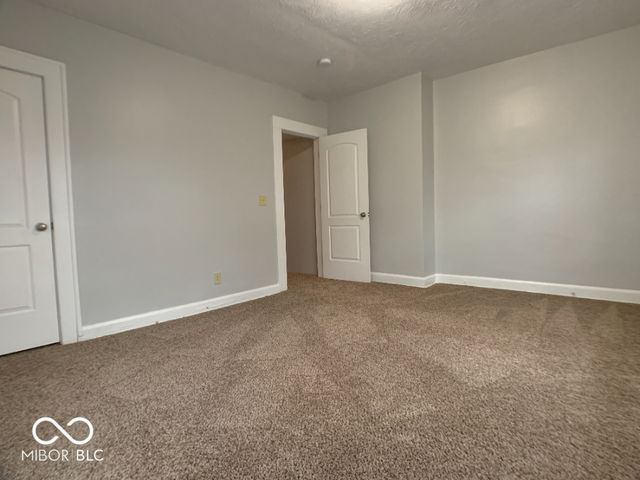 3329 Carrollton Avenue, Indianapolis, IN 46205