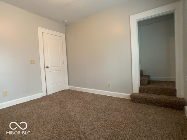 3329 Carrollton Avenue, Indianapolis, IN 46205