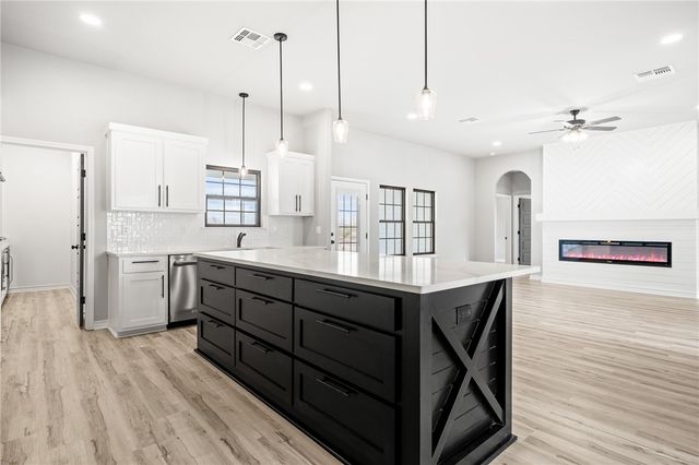 12706 County Road 1394, Sinton, TX 78387