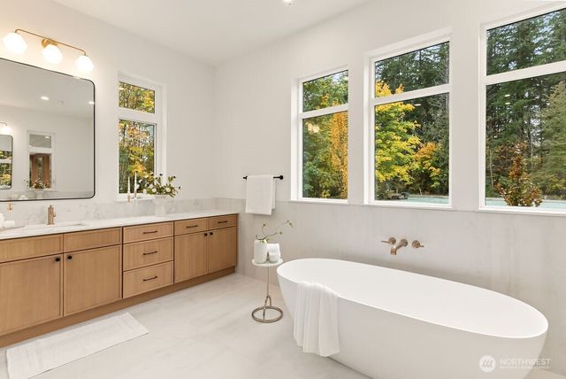 40440 306th Avenue SE, Enumclaw, WA 98022