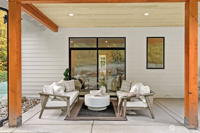 40440 306th Avenue SE, Enumclaw, WA 98022