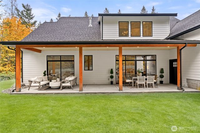 40440 306th Avenue SE, Enumclaw, WA 98022