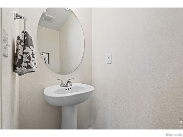 3582 Streamwood Drive, Johnstown, CO 80534