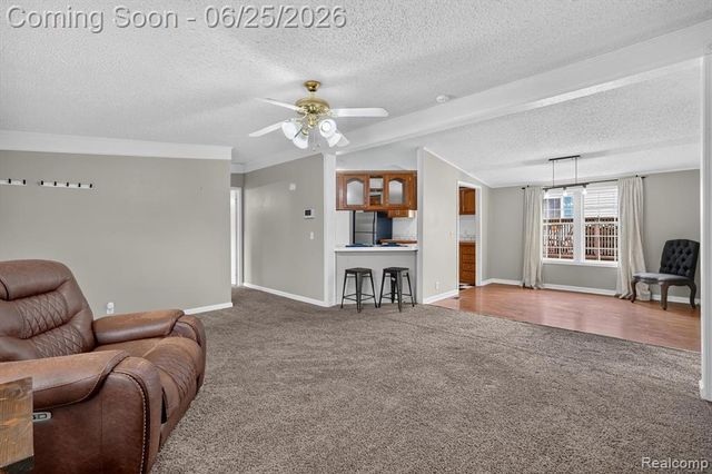 11595 Clearwater Drive, Fenton, MI 48430