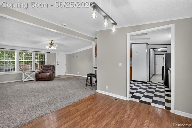 11595 Clearwater Drive, Fenton, MI 48430