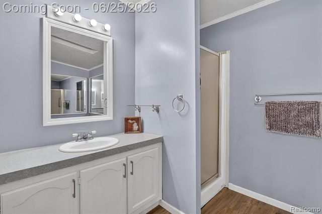 11595 Clearwater Drive, Fenton, MI 48430