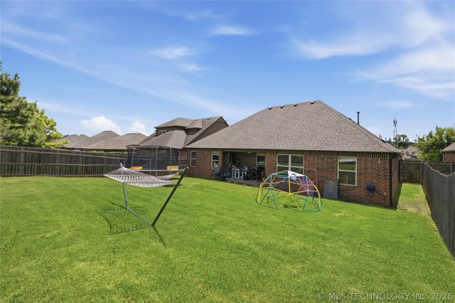 2716 W Pensacola Street, Broken Arrow, OK 74011