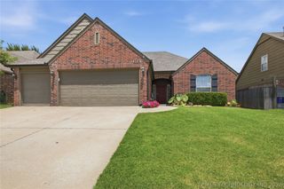 2716 W Pensacola Street, Broken Arrow, OK 74011