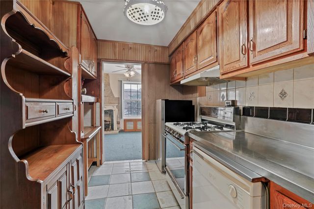 151-35 84th Street 2H, Howard Beach, NY 11414