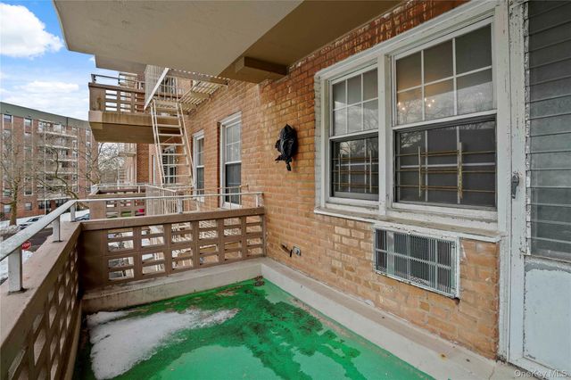 151-35 84th Street 2H, Howard Beach, NY 11414