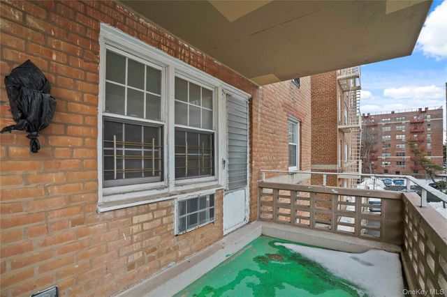 151-35 84th Street 2H, Howard Beach, NY 11414