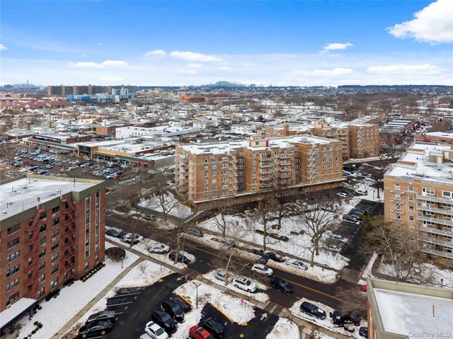 151-35 84th Street 2H, Howard Beach, NY 11414