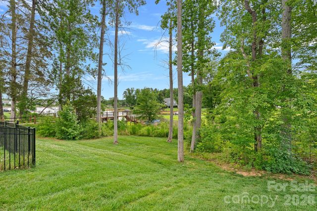 165 Little Indian Loop, Mooresville, NC 28117