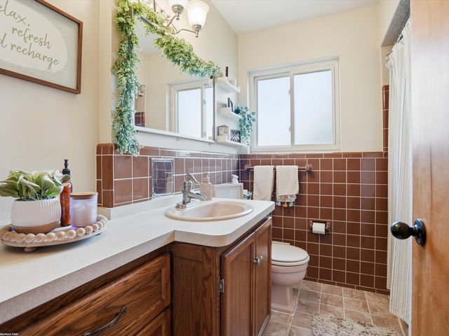 26301 San Rosa Drive, St Clair Shores, MI 48081