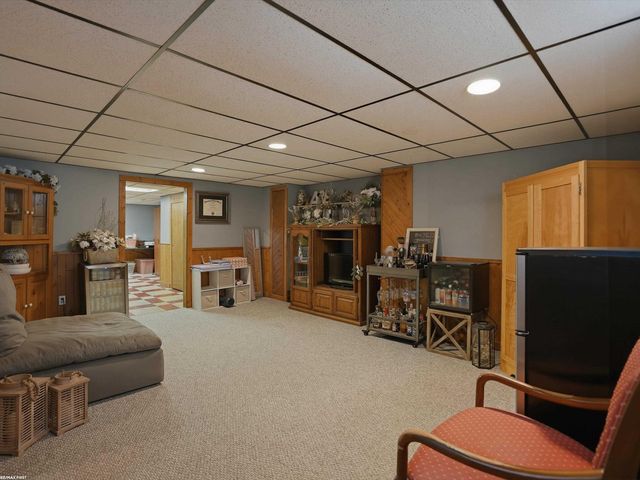26301 San Rosa Drive, St Clair Shores, MI 48081