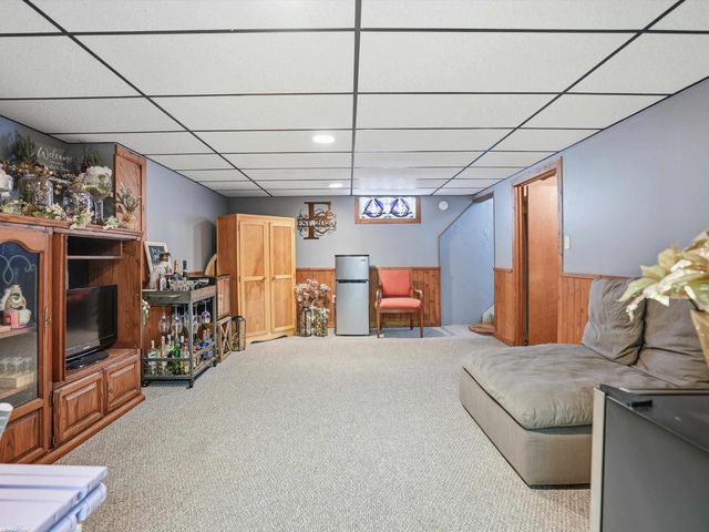 26301 San Rosa Drive, St Clair Shores, MI 48081