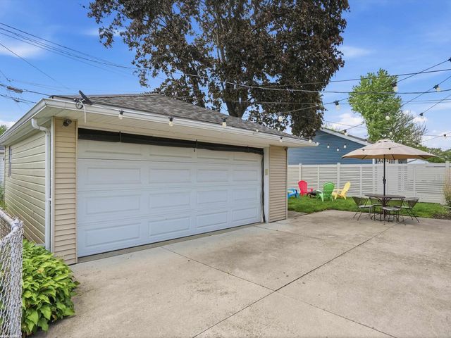 26301 San Rosa Drive, St Clair Shores, MI 48081