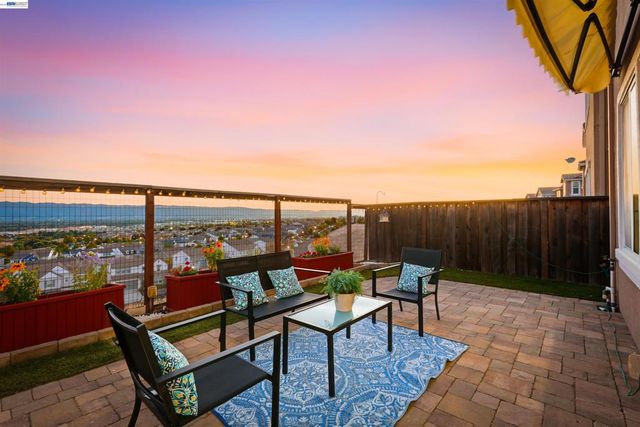 4726 S Spago Drive, Dublin, CA 94568