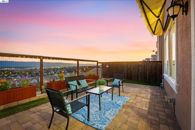 4726 S Spago Drive, Dublin, CA 94568