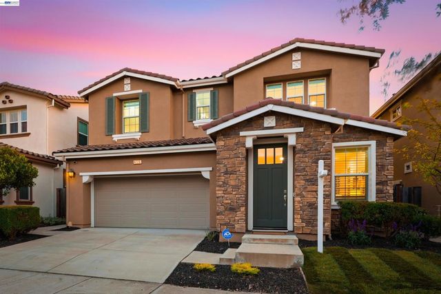 4726 S Spago Drive, Dublin, CA 94568