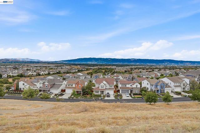 4726 S Spago Drive, Dublin, CA 94568