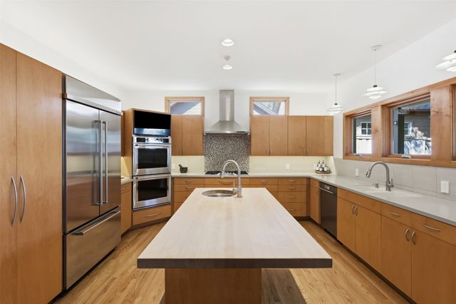 4329 Taos Road, Dallas, TX 75209
