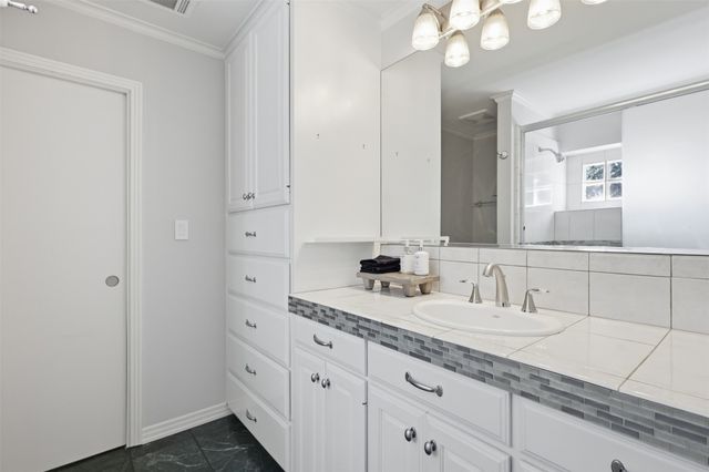 4329 Taos Road, Dallas, TX 75209