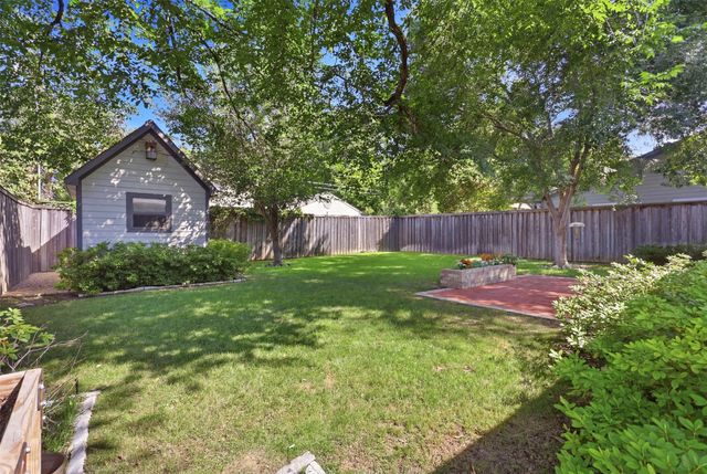 4329 Taos Road, Dallas, TX 75209