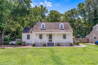 74 Lakeside DR, Newport News, VA 23606