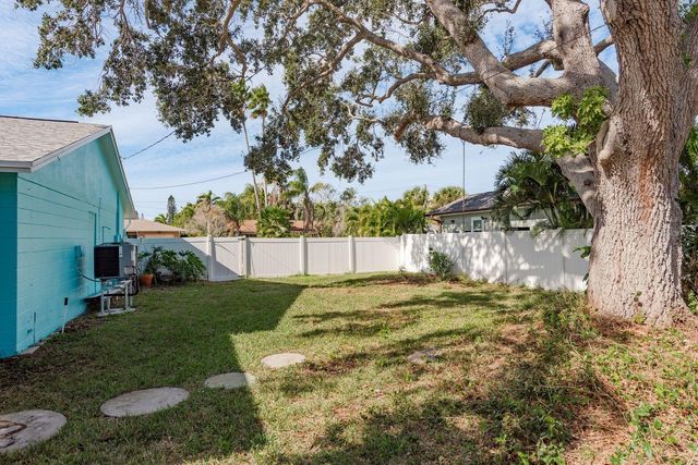 829 NARCISSUS AVENUE, Clearwater Beach, FL 33767