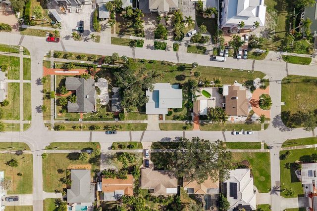 829 NARCISSUS AVENUE, Clearwater Beach, FL 33767