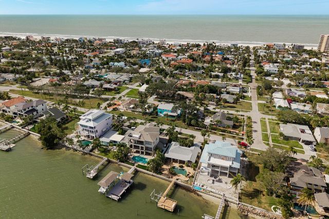 829 NARCISSUS AVENUE, Clearwater Beach, FL 33767