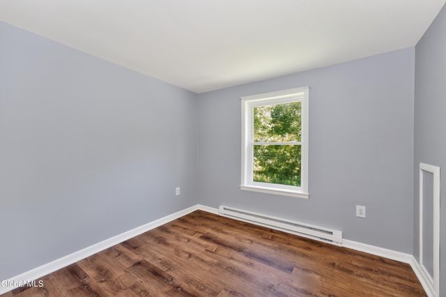 106 Dunsbach Road, Halfmoon, NY 12065