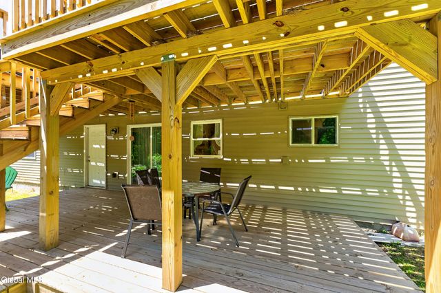 106 Dunsbach Road, Halfmoon, NY 12065