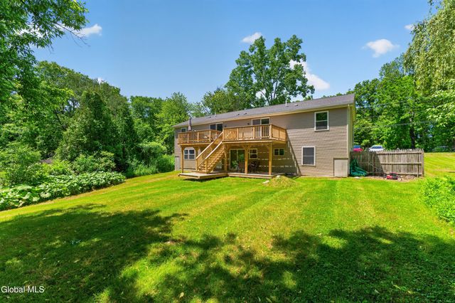 106 Dunsbach Road, Halfmoon, NY 12065