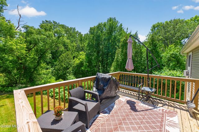 106 Dunsbach Road, Halfmoon, NY 12065