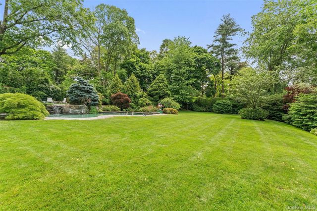 21 Dolma Road, Scarsdale, NY 10583